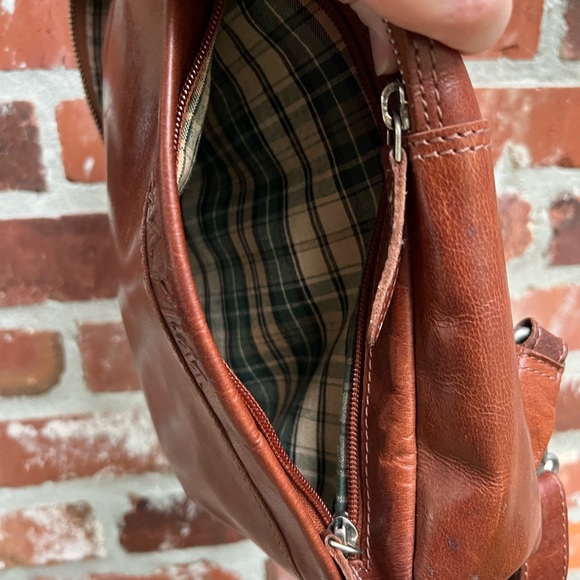 Wild West Brown Leather SlingBag - Picture 10 of 12